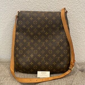 Louis Vuitton bag
Monogram Musette Salsa GM